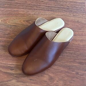 Nisolo Chestnut Leather Slip-On Mules